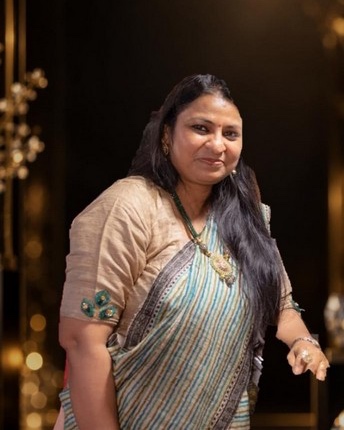 Shreya Poddar, Founder and Director of Elyra by Shree Creations